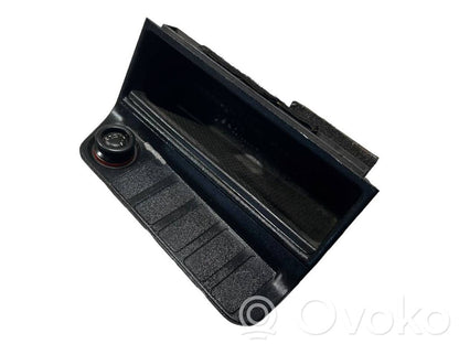 Cigarešu aizdedzināmā dekoratīvā apdare