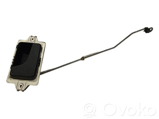 Internal opening handle