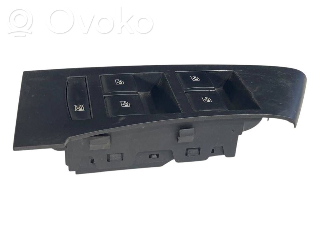 Elektrisko logu slēdzis