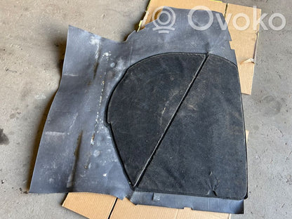 Пол багажника