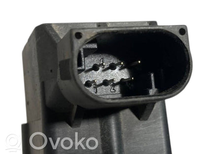 Augstuma sensors (priekšējo lukturu)