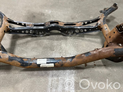 Pusrāmis aizmugurējais / priekšējais