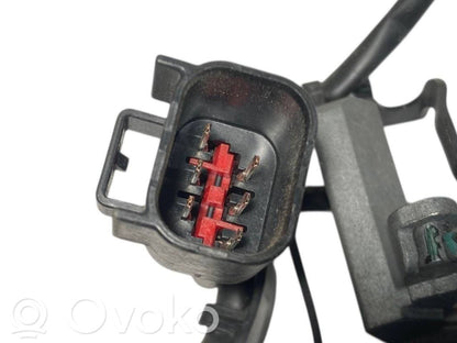 Aizmugurē turētājs / kronšteins ārējam atvēršanas rokturim