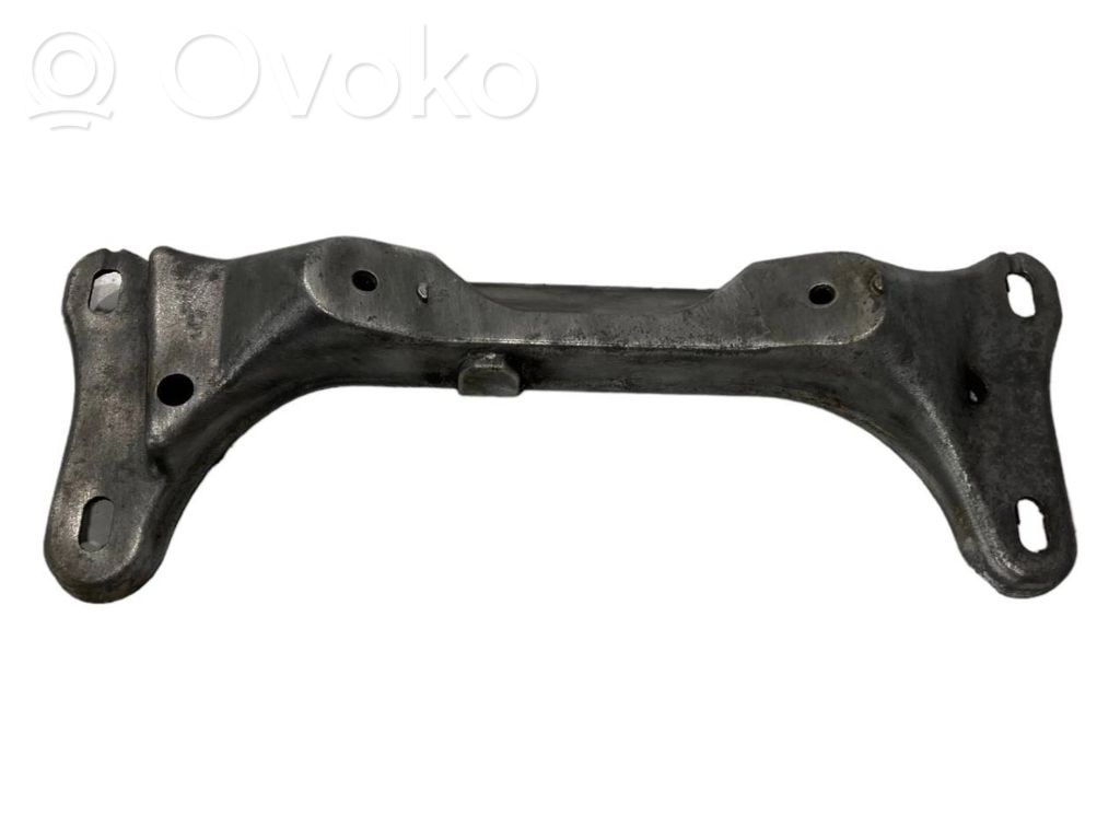 Кронштейн крепления трансмиссии