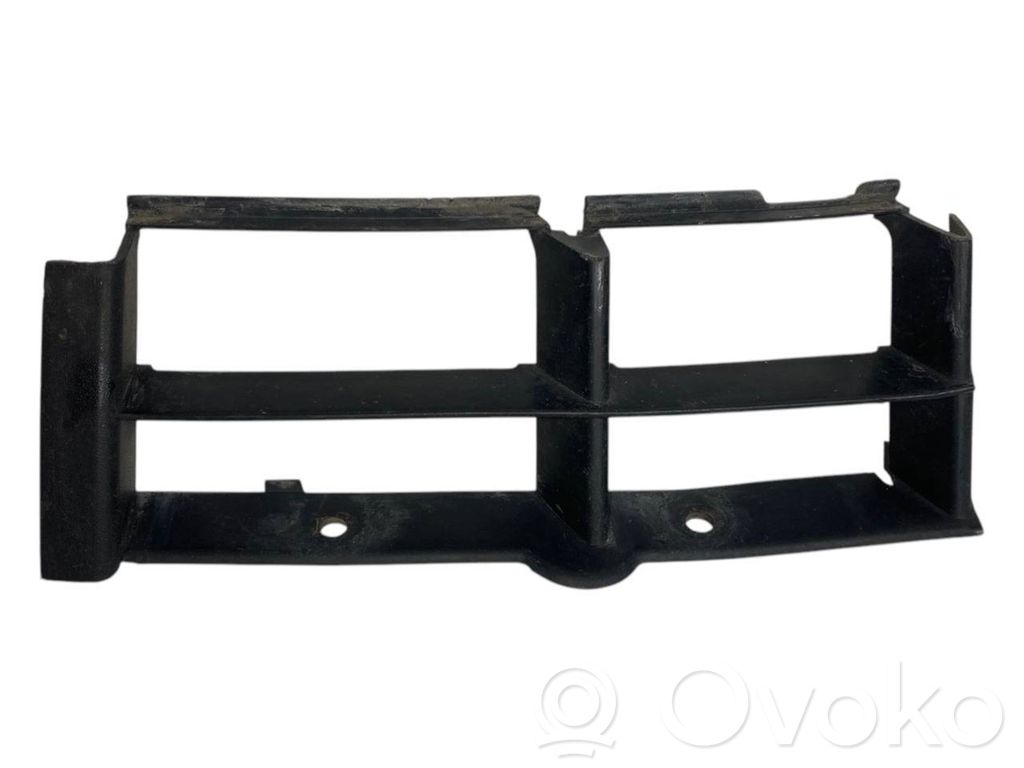 Apakšējais režģis (trīsdaļīgs)