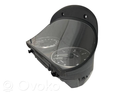 Spidometrs (instrumentu panelī)