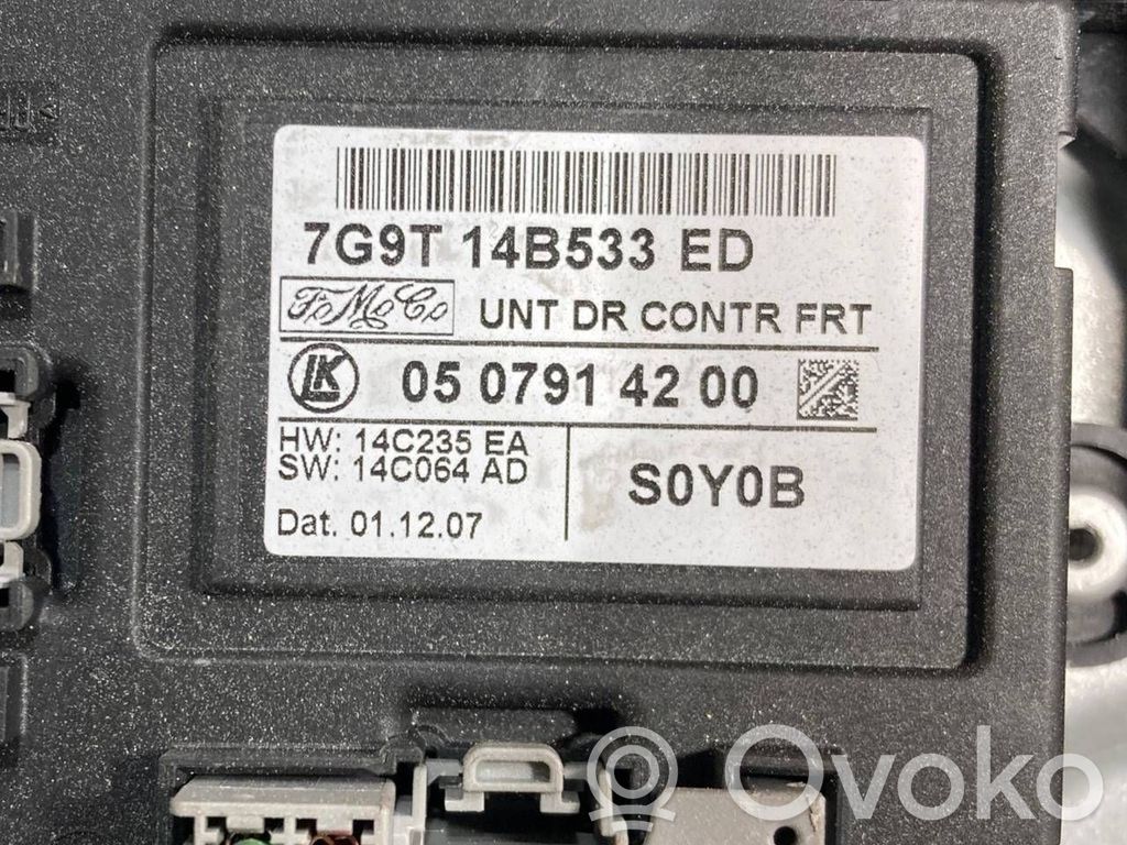 Priekšpusē elektriskā loga pacelšanas mehānisma komplekts