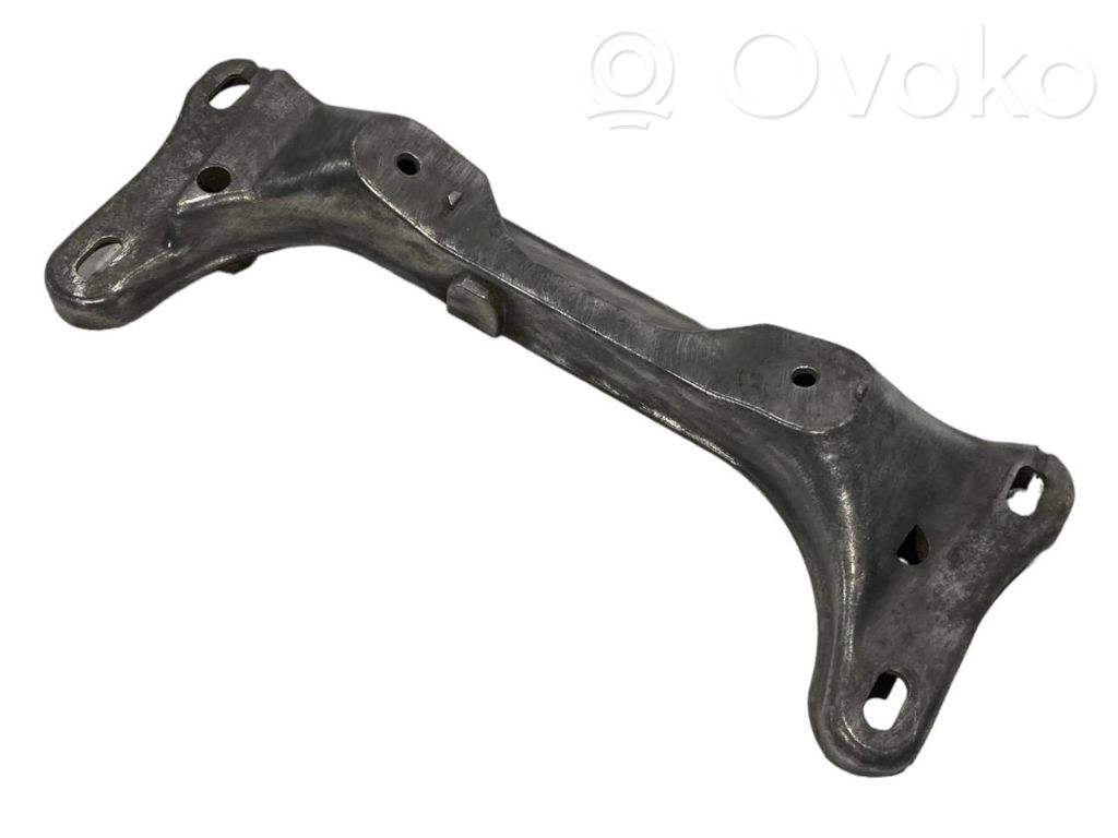 Transmission mounting bracket
