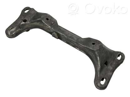 Transmission mounting bracket