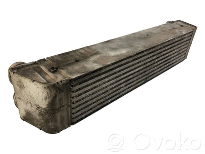 Starpdzesētāja radiators