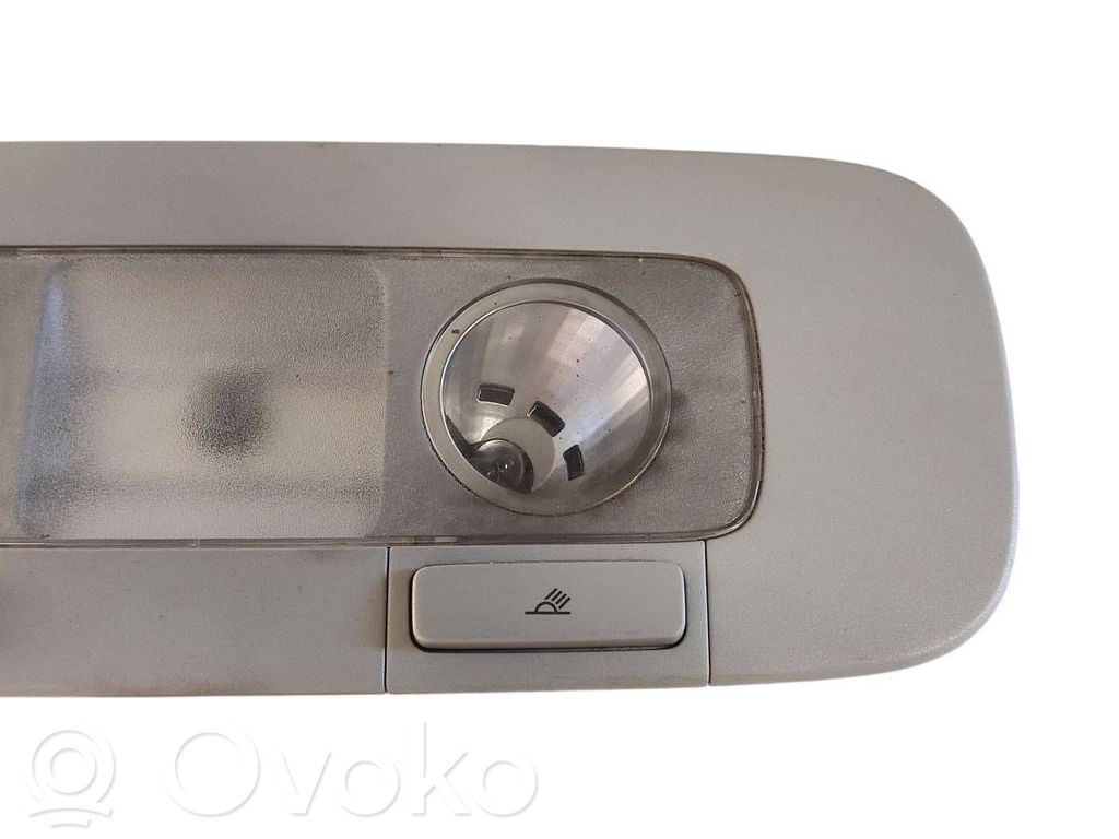 Aizmugurējo vietu apgaismojums