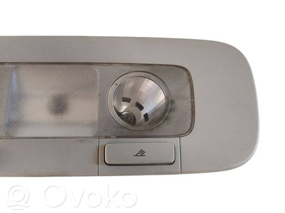 Aizmugurējo vietu apgaismojums