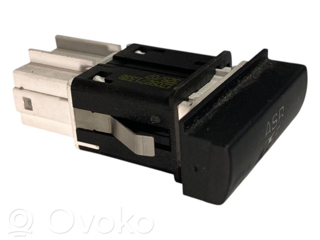 Pretslīdes (ASR) slēdzis