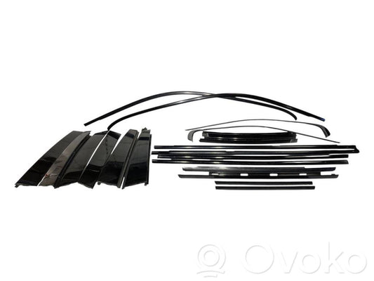 Priekšpusē durvju stikla apdare