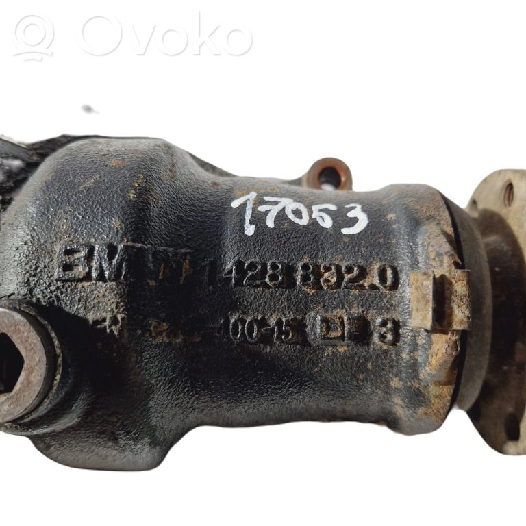 Priekšējais reduktors