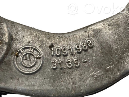 Stabilizatora stiprinājums (priekšā)