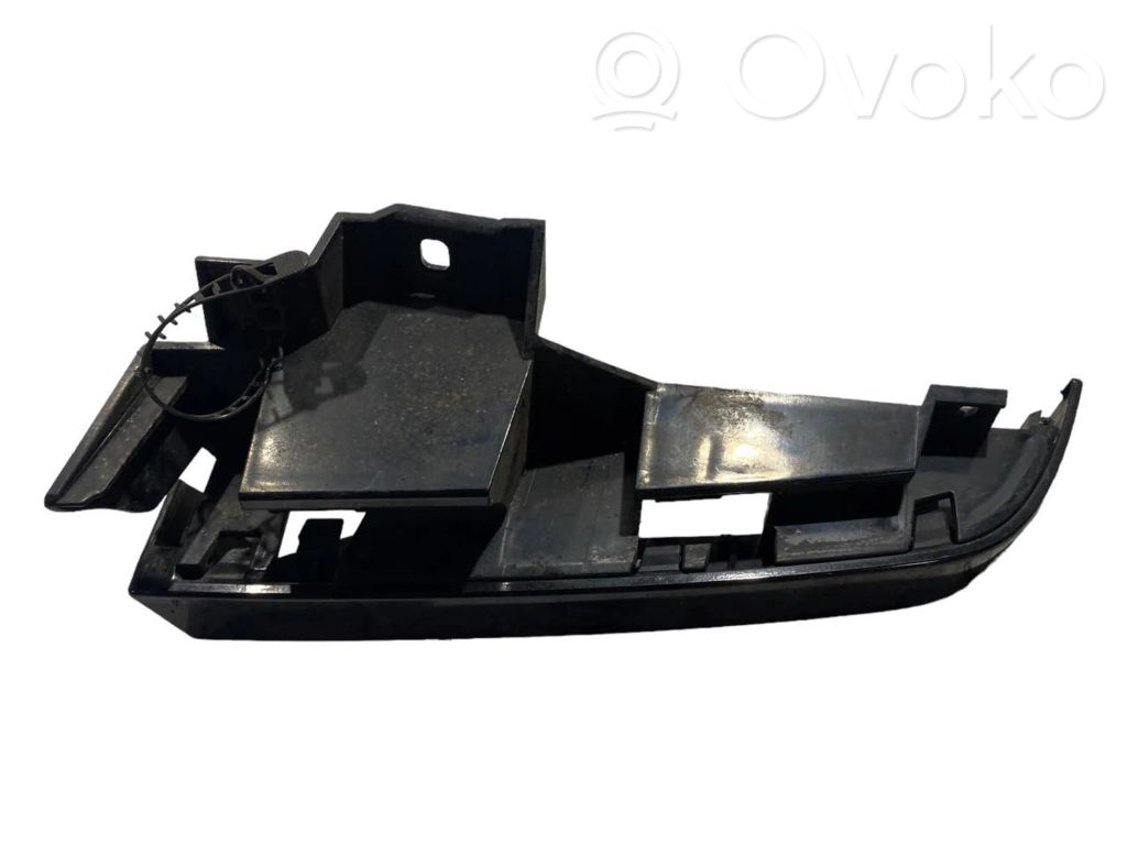 Rear bumper mounting bracket