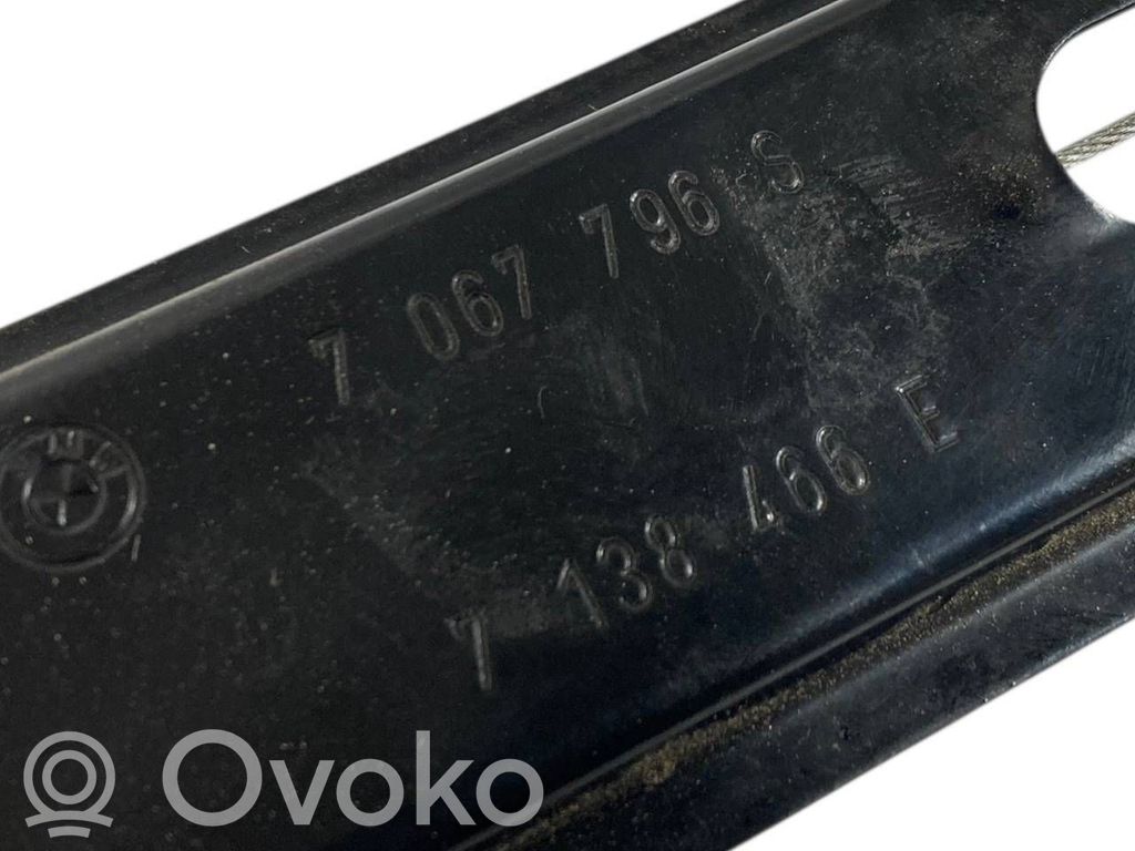 Priekšpusē elektriskā loga pacelšanas mehānisma komplekts