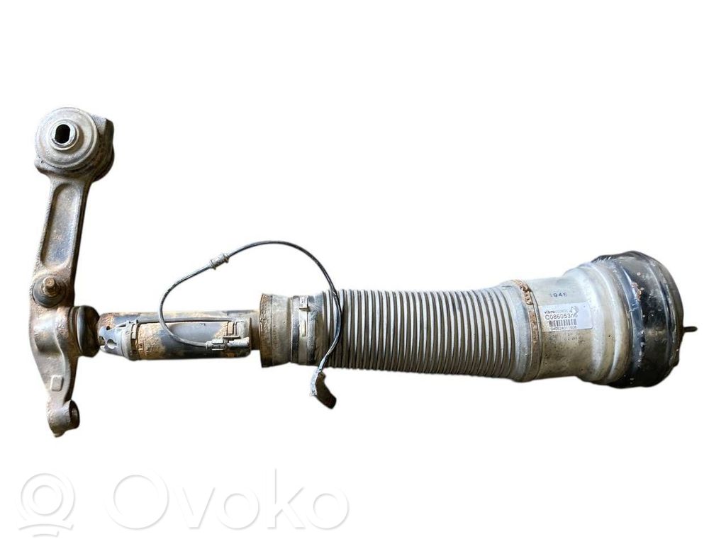 Priekšpusē gaisa amortizators ( pneimatiskā balstiekārta)