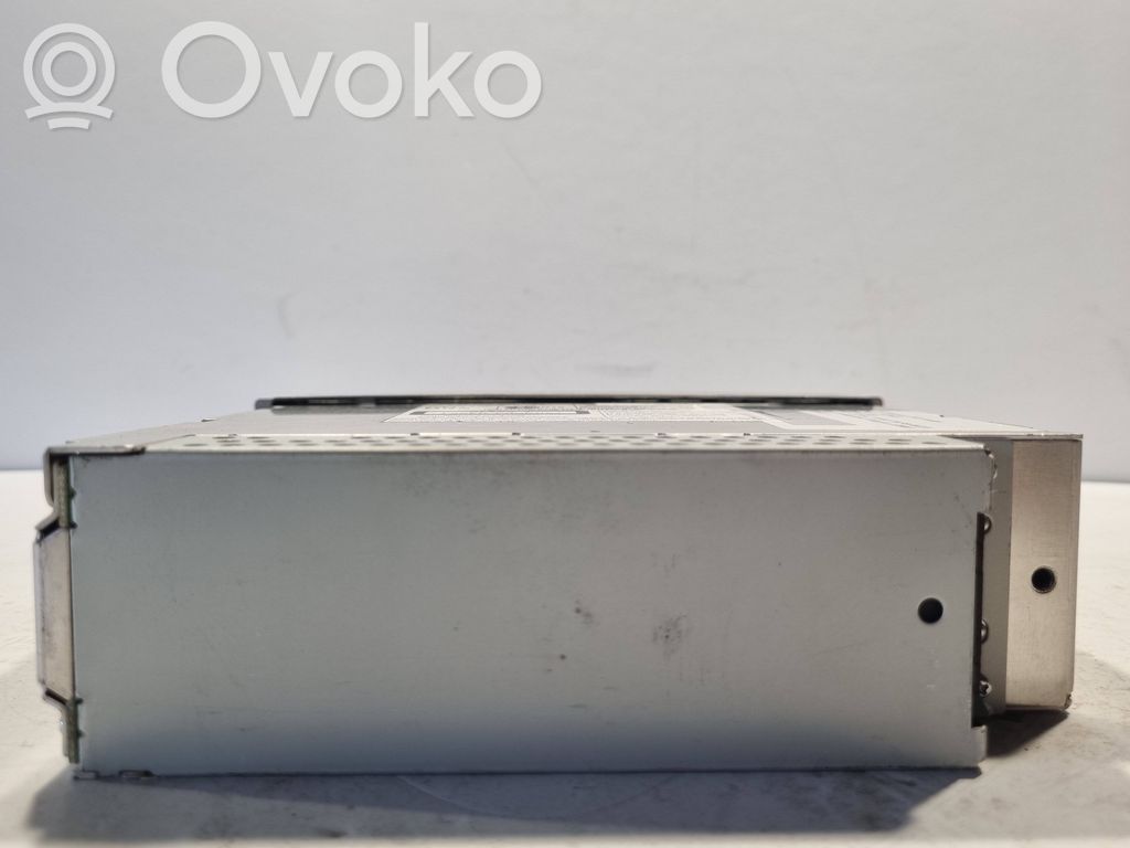 Радио / CD/DVD-плеер / навигация