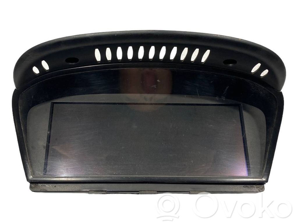 Ekrāns / displejs / mazais ekrāns