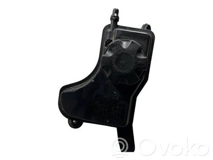 Dzesēšanas šķidruma izplešanās tvertne