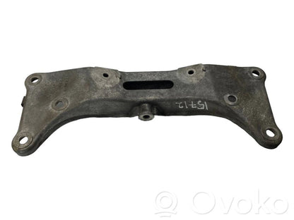 Transmission mounting bracket