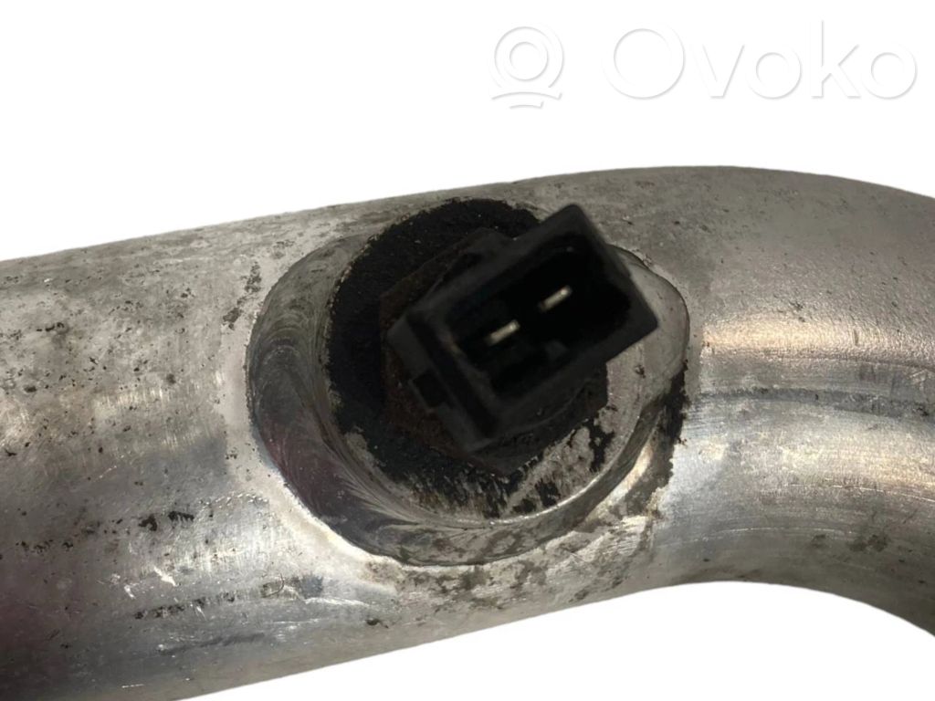 Шланг(и)/труба(ы) интеркулера