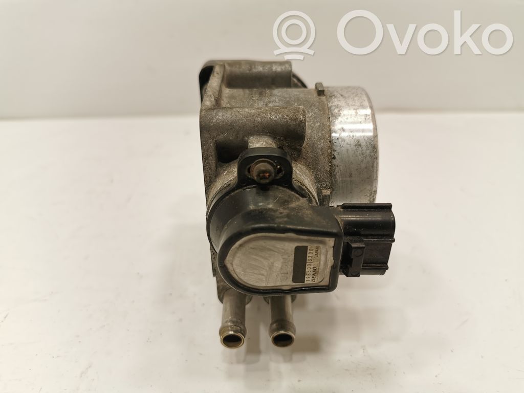 Дроссельный клапан