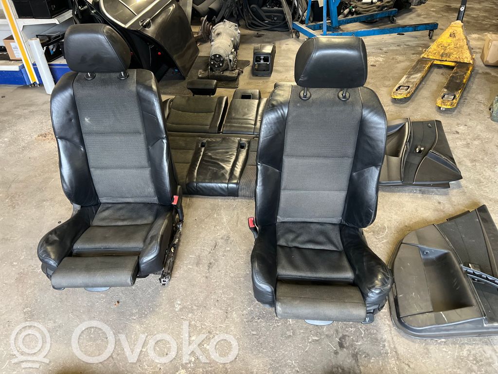 Комплект сидений