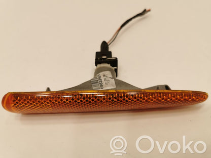 Wing turn signal light