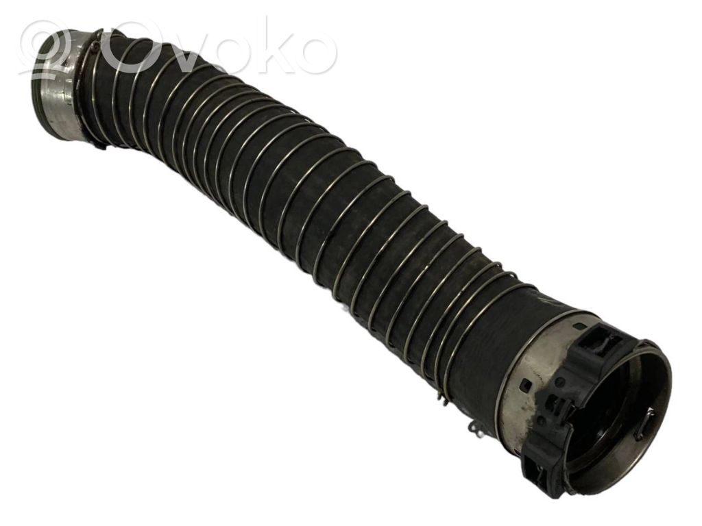 Шланг(и)/труба(ы) интеркулера