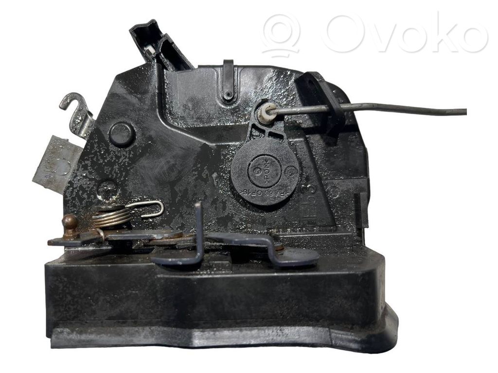 Aizmugurē slēdzene