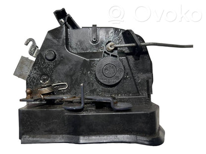 Aizmugurē slēdzene