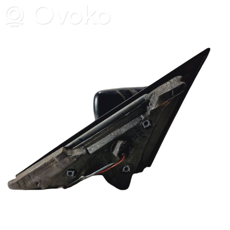 Mirror (electrically controlled)