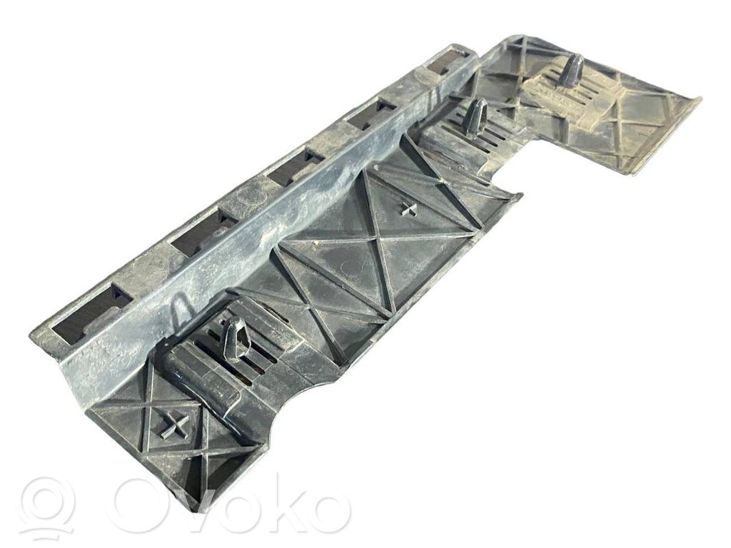 Aizmugurējā bufera montāžas kronšteins