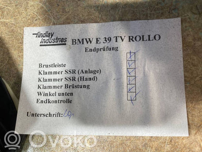 Aizmugurē logu aizkars