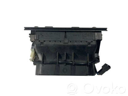 Задняя воздухо-вентиляционная решетка