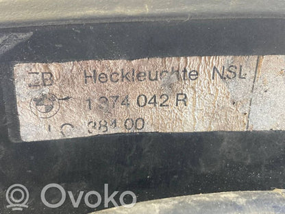 Задний фонарь в кузове