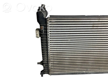 Starpdzesētāja radiators