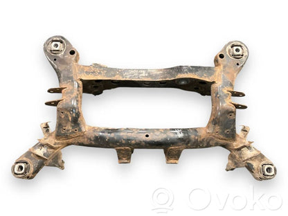 Pusrāmis aizmugurējais / priekšējais