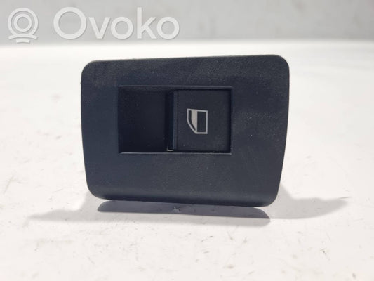 Power window switch