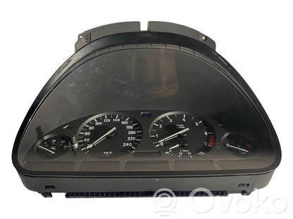 Spidometrs (instrumentu panelī)