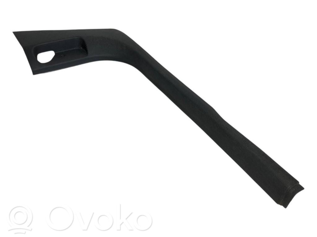 Priekšējā sliekšņa dekoratīvā apdare (iekšējā)