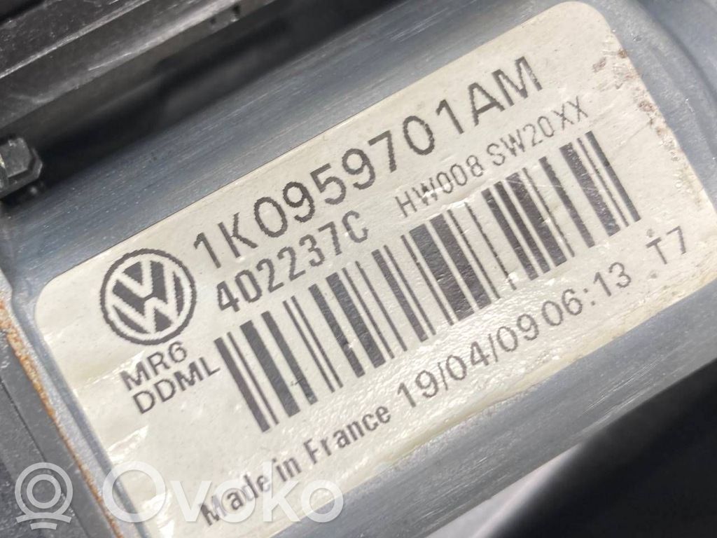 Priekšpusē elektriskā loga pacelšanas mehānisma komplekts