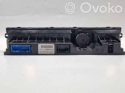 Gaisa kondicioniera / klimata kontroles / salona apsildes vadības bloks (salonā)