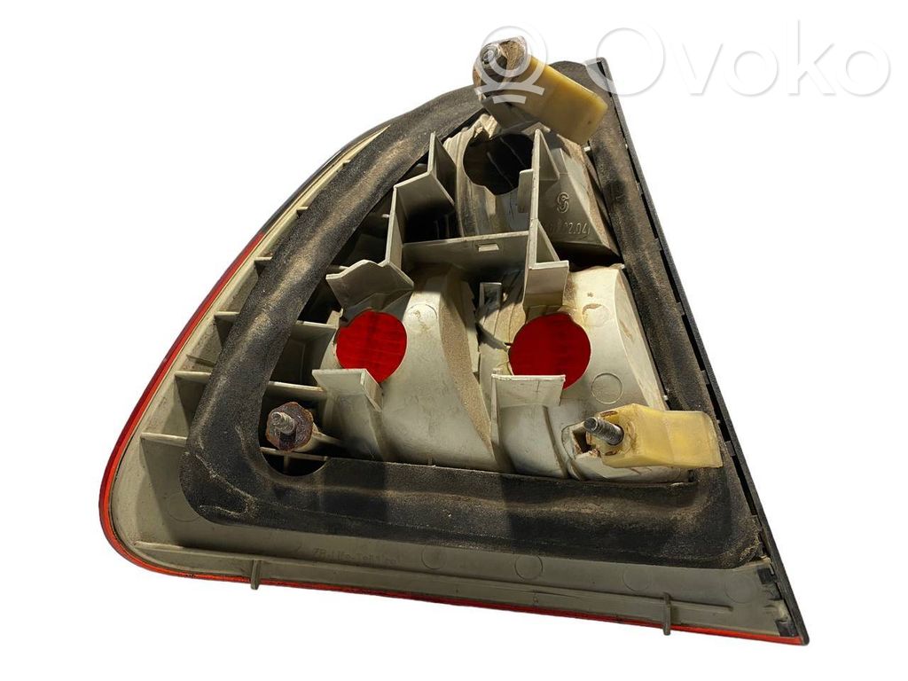 Aizmugurējo lukturu komplekts