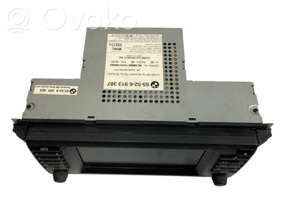 Radio / CD/DVD atskaņotājs / navigācija