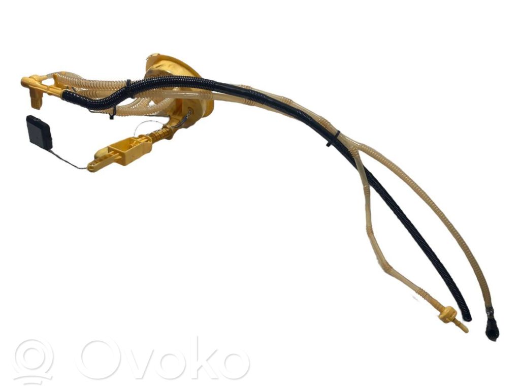 Fuel pump (in the fuel tank)