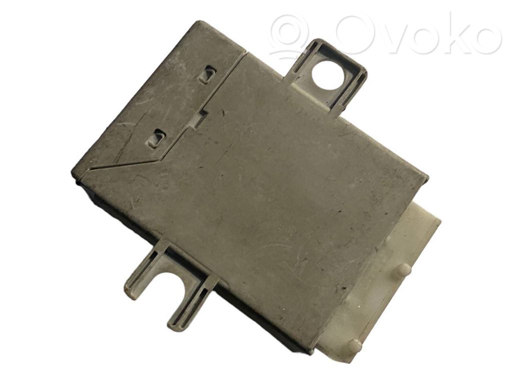 Bagāžnieka pārsega vadības bloks